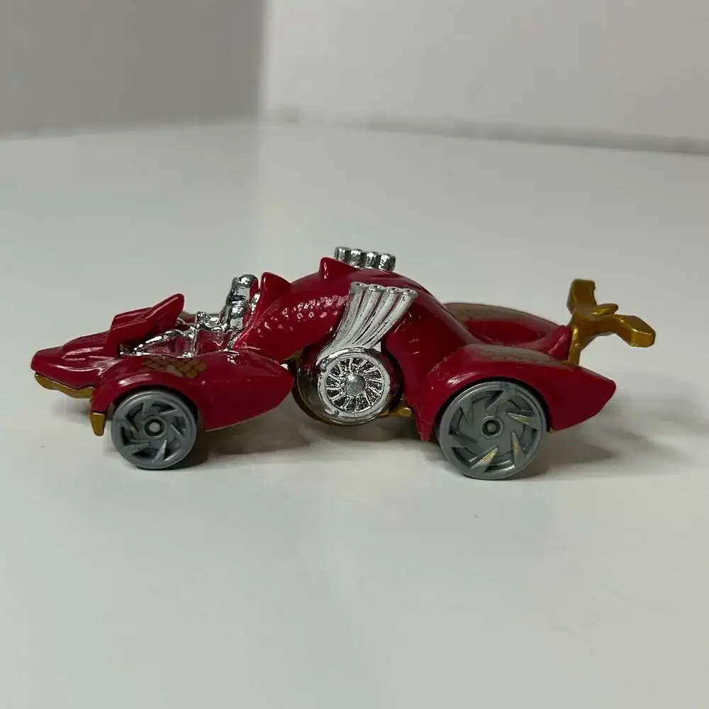 Hot Wheels Knight Draggin Red 2020 Street Beasts Diecast Toy Car